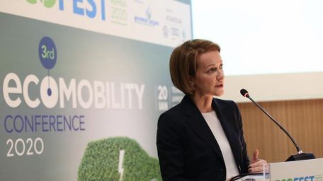 Αλεξάνδρα Σδούκου:  Μελετάμε την παροχή κινήτρων και στα φορτηγά!