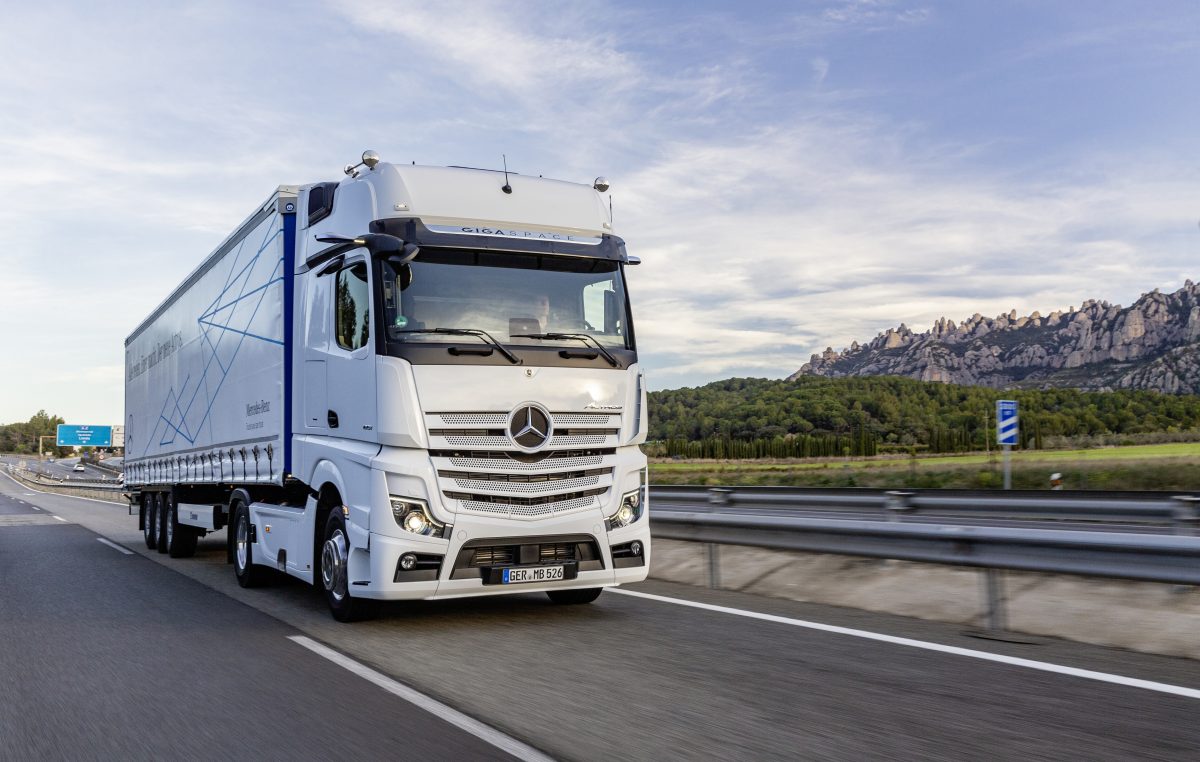 Αίρεται η απαγόρευση κυκλοφορίας για τα φορτηγά την περίοδο του Πάσχα και της Πρωτομαγιάς