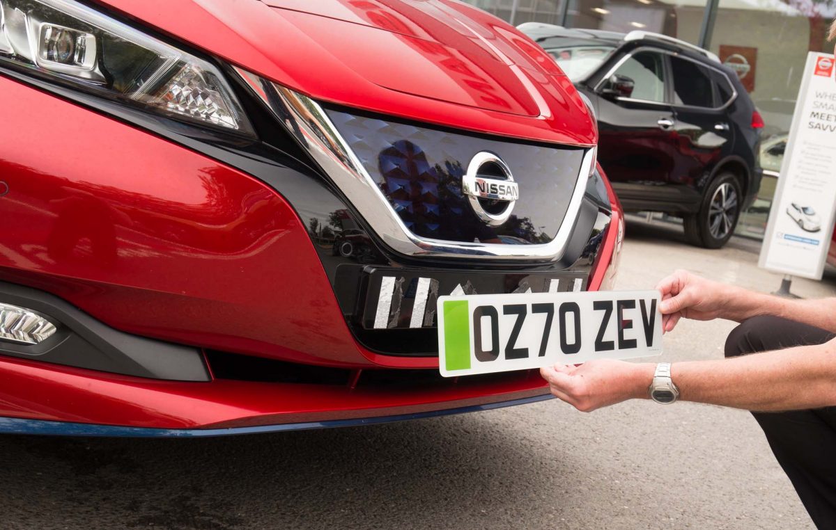 Έρχονται οι …πράσινες πινακίδες για την κυκλοφορία των ηλεκτρικών