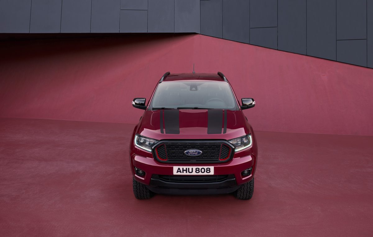 Η Ford παρουσιάζει την περιορισμένης παραγωγής έκδοση Stormtrak του δημοφιλούς Ranger