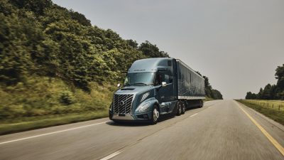 VOLVO: Ένα εκατομμύριο συνδεδεμένα φορτηγά