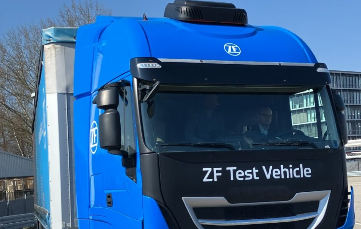 Αντιμετωπίζοντας την πρόκληση της απανθρακοποίησης: Το υβριδικό κιβώτιο TraXon 2 Hybrid σε δοκιμές με ευρωπαϊκά μέσα ενημέρωσης