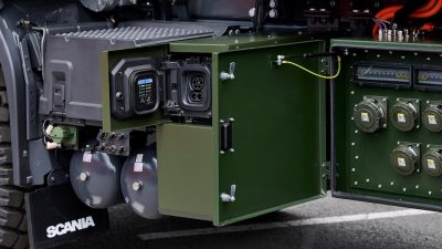 Η Scania παραδίδει το πρώτο υβριδικό φορτηγό στο πλαίσιο κοινού έργου ανάπτυξης