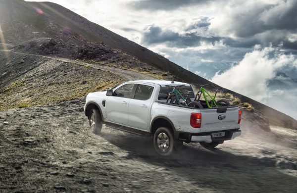 Ford Ranger PHEV: Ένα pick –up που γίνεται γεννήτρια